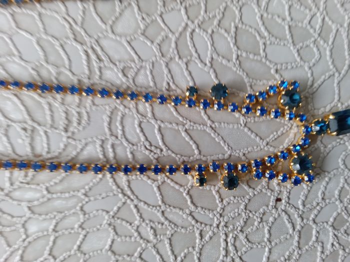 collier strass bleu