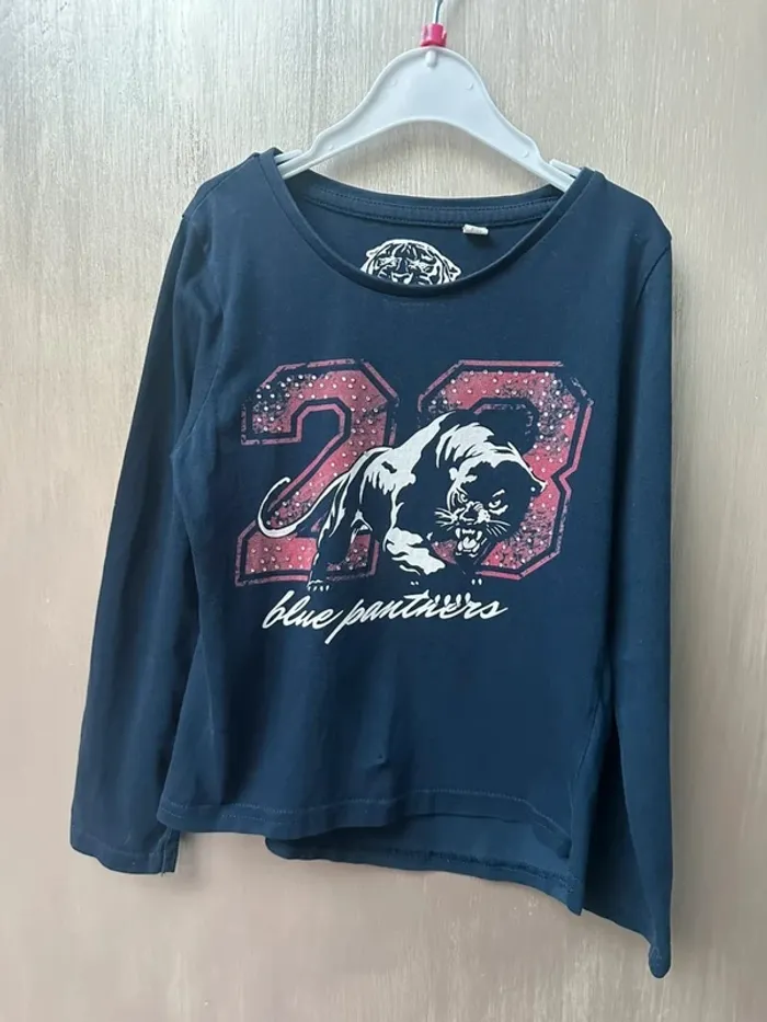T-shirt manche longue bleu marine 6 ans