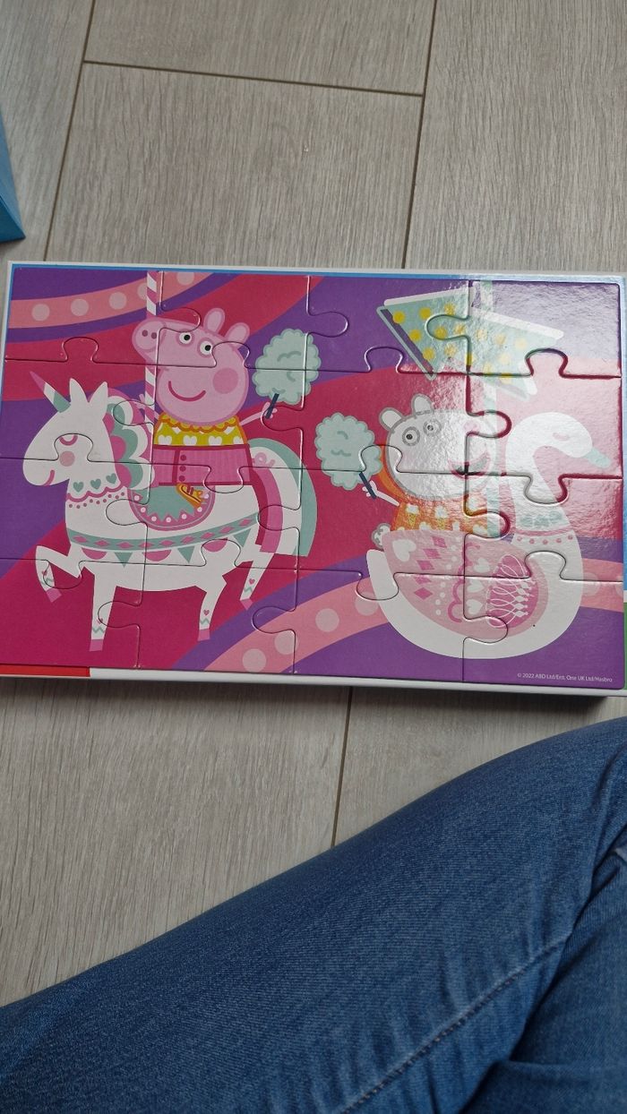 Boite de 4 puzzles peppa pig - photo numéro 3