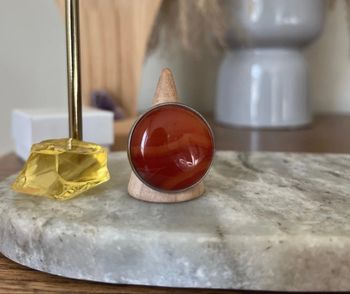 Bague ajustable inoxydable pierre Agate rouge