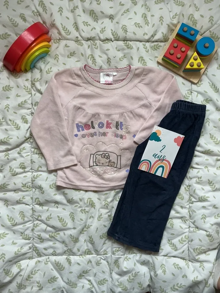 pyjama 2 pièces en velours rose et marine hello kitty 2 ans