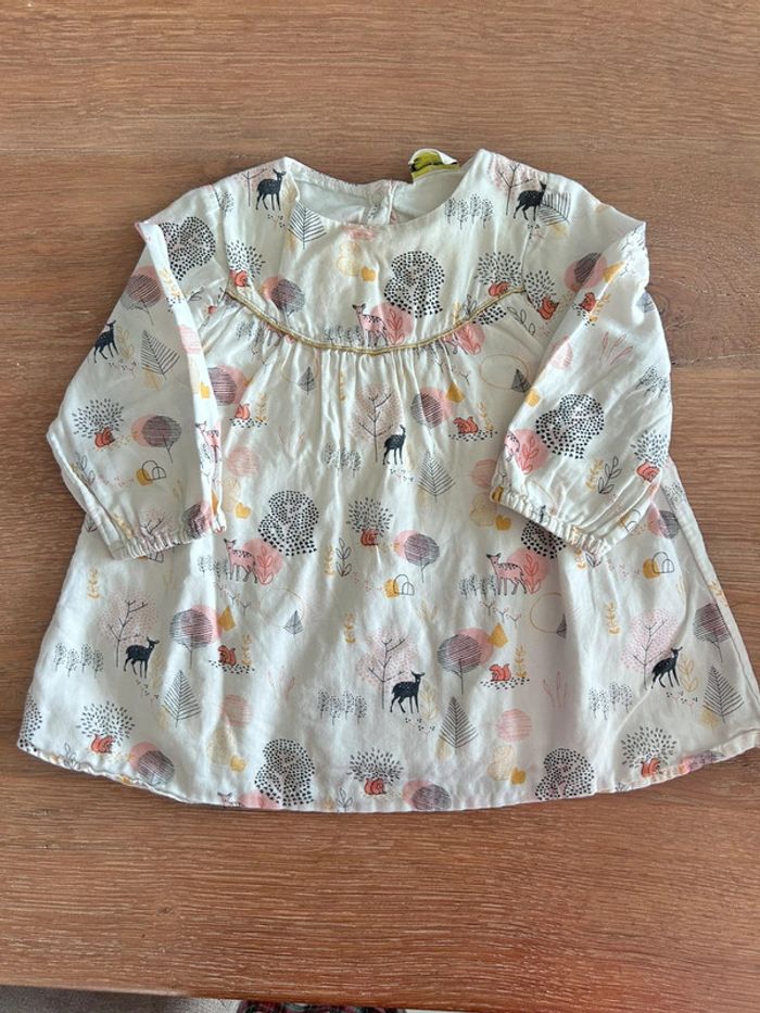 Robe  tao 9 mois