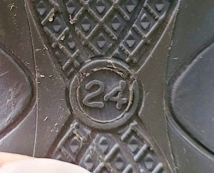 Chaussons 24 - photo numéro 2