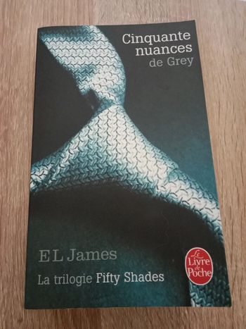 E L James 📚 Cinquante nuances de Grey