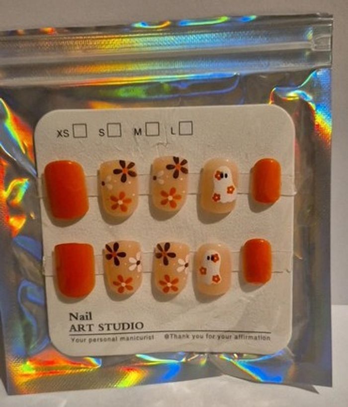 🖤 Faux ongles Press-On Nuit Effrayante – 24 pièces pour un look Halloween & décalé 🎃✨