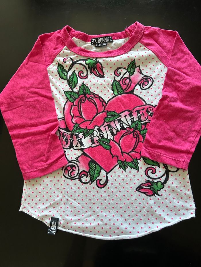 Tee shirt manches longues six bunnies 4 ans