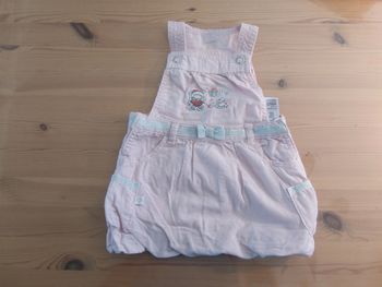 Robe en velours rose pâle