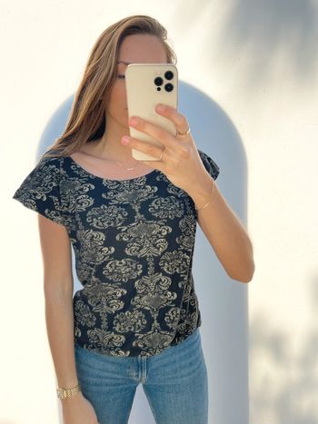 Tee shirt noir et doré Naf Naf à motifs