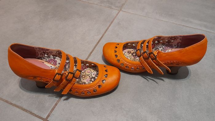 Chaussures à talons hauts - photo numéro 3