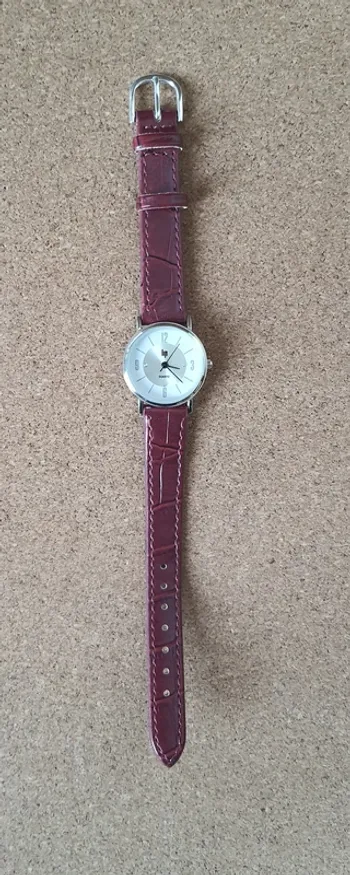Montre LIP Classics femme neuve