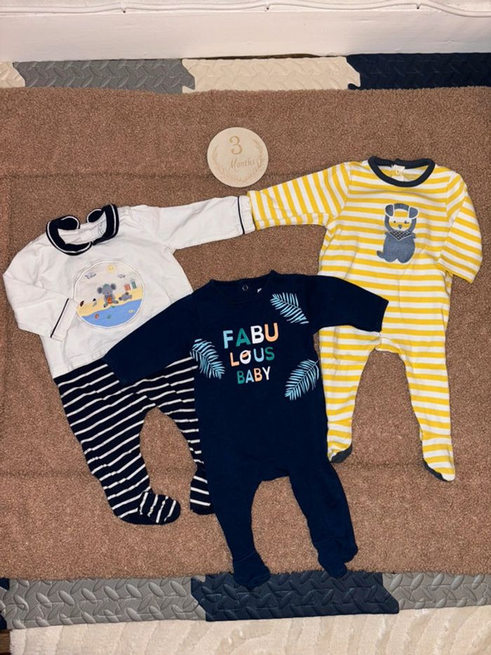 Lot 3 pyjamas fin / été 3 mois