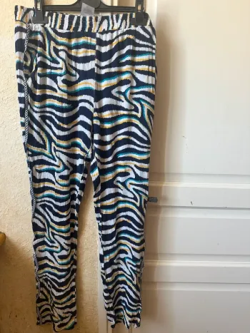 Pantalon motifs