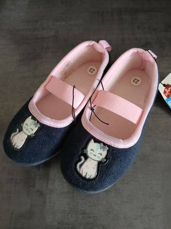 chaussons fille 23
