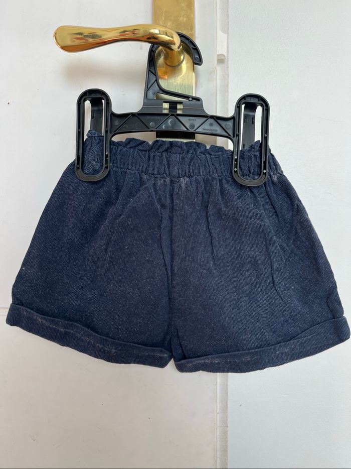 Short Vertbaudet bleu à marine velours 2A TBE - photo numéro 4