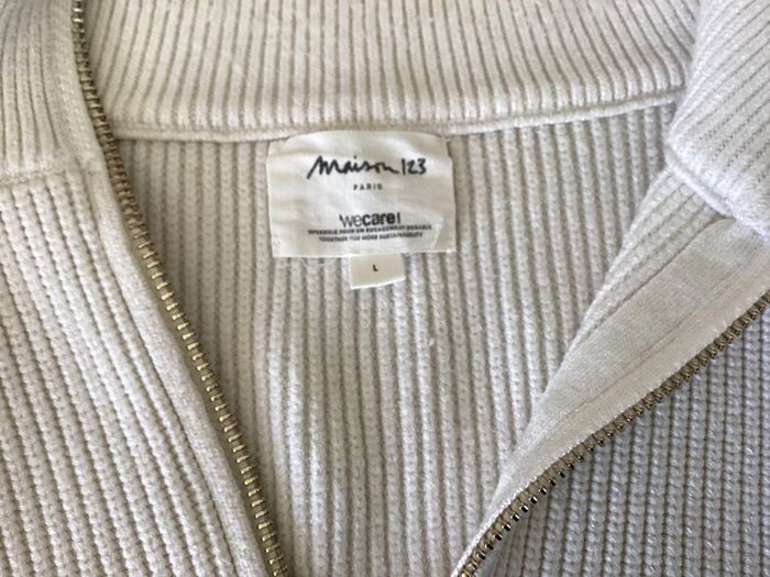 Pull « maison 123 » taille L, col camionneur sans manches beaucoup de charme - photo numéro 4