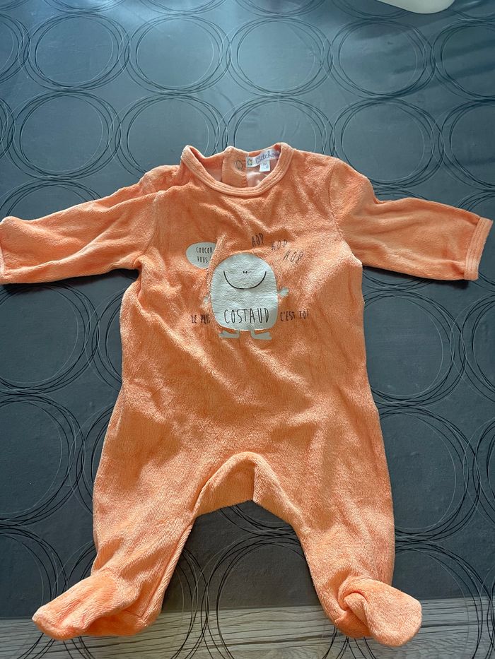 Lot de pyjamas 1 mois - photo numéro 3