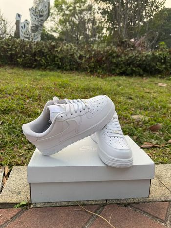 Nike Air Force 1 Low '07 Blanche -- Taille 39