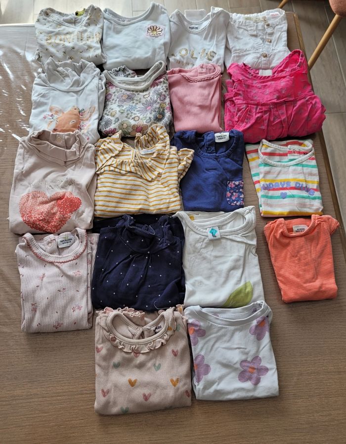 Lot vêtements fille 18 mois - photo numéro 2