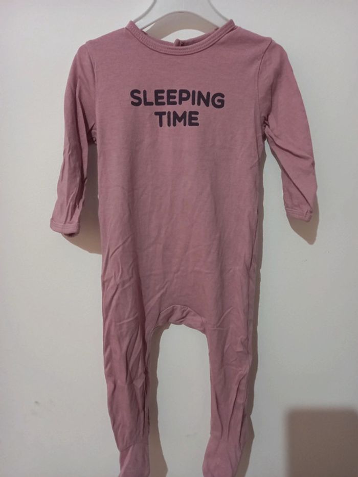Pyjama sleeping 9 mois