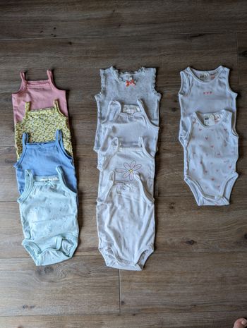 Lot bodys sans manches