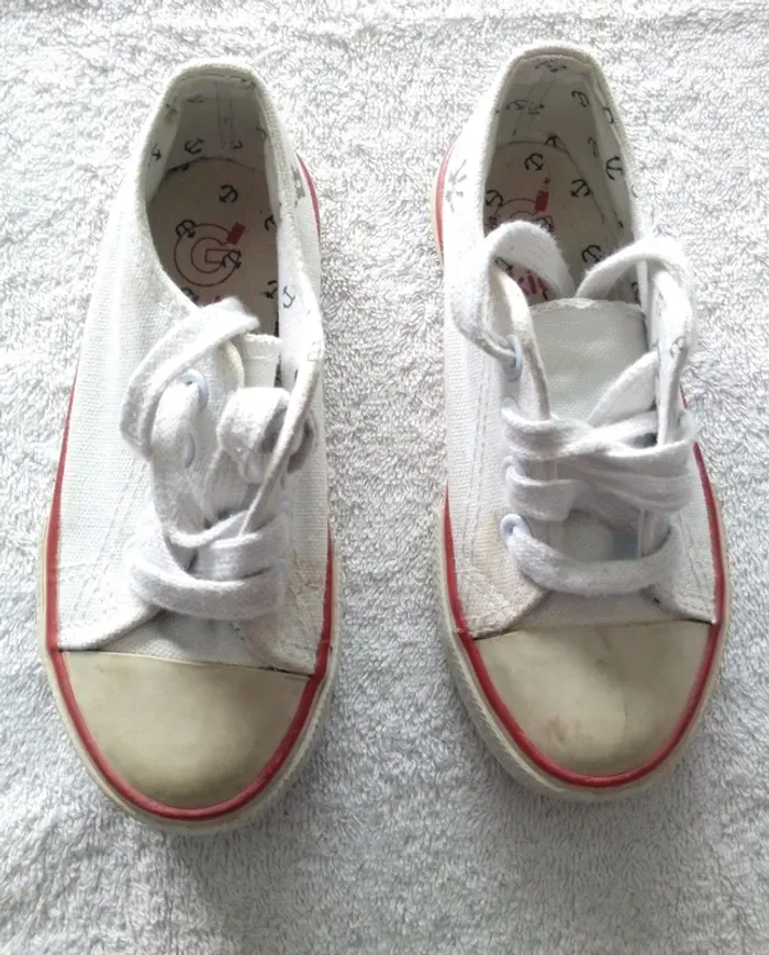 Chaussures Gémo Kids taille 26 (réf perso 62)(familleac72)