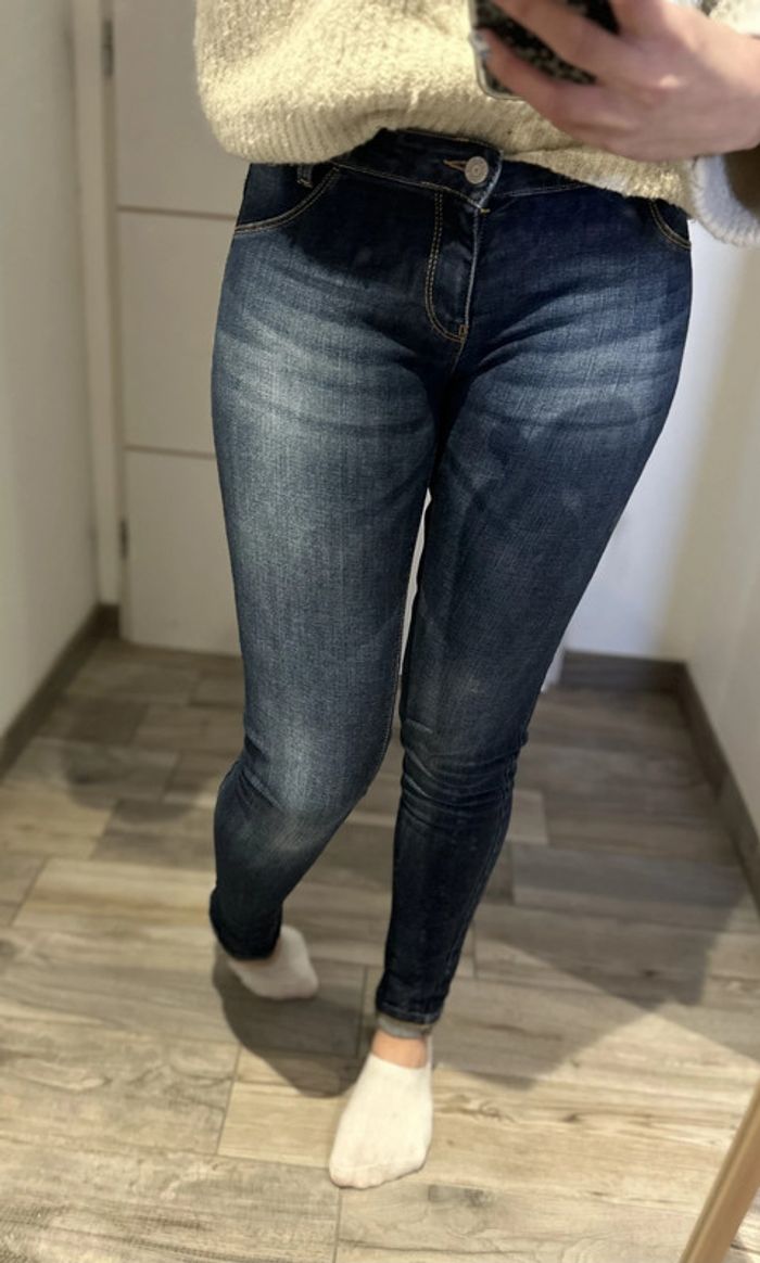 Super Skinny 710 Levi's NEUF - photo numéro 3