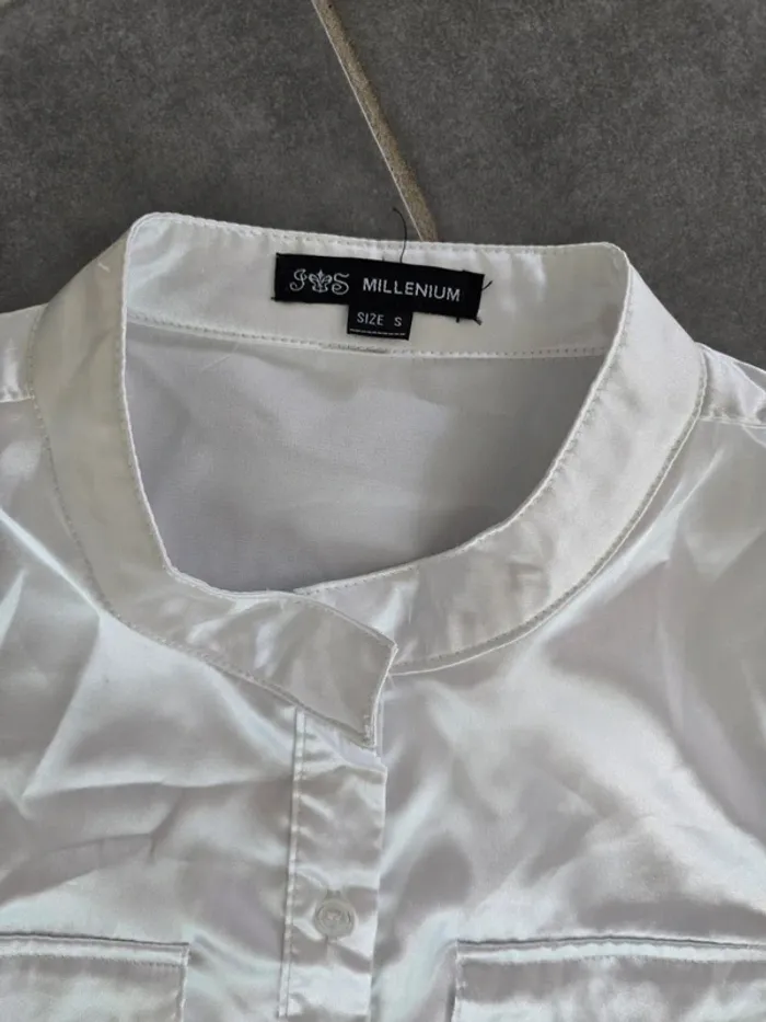Robe blanche en soie - photo numéro 3