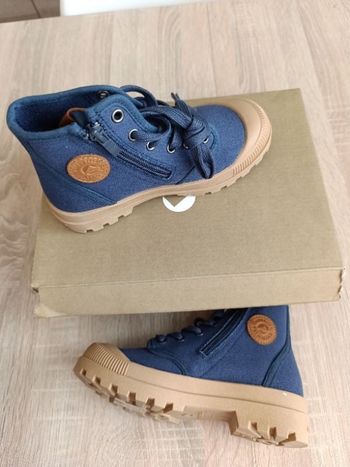Chaussure haute