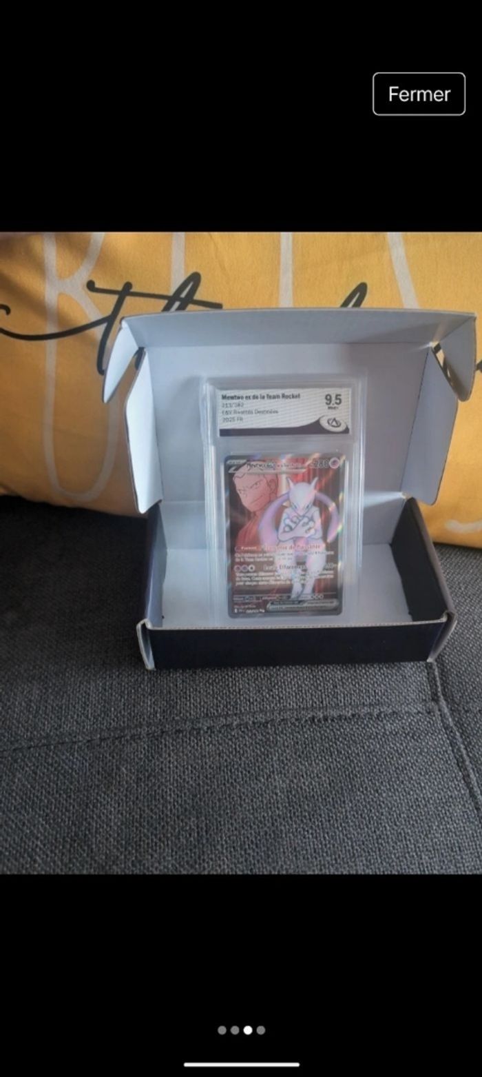 Carte gradé de Mewtwo de la Team rocket - photo numéro 3