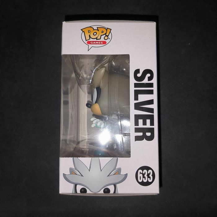 Figurine Funko Pop / Silver N°633 / Sonic / Glows In The Dark / Funko Spécial édition - photo numéro 2