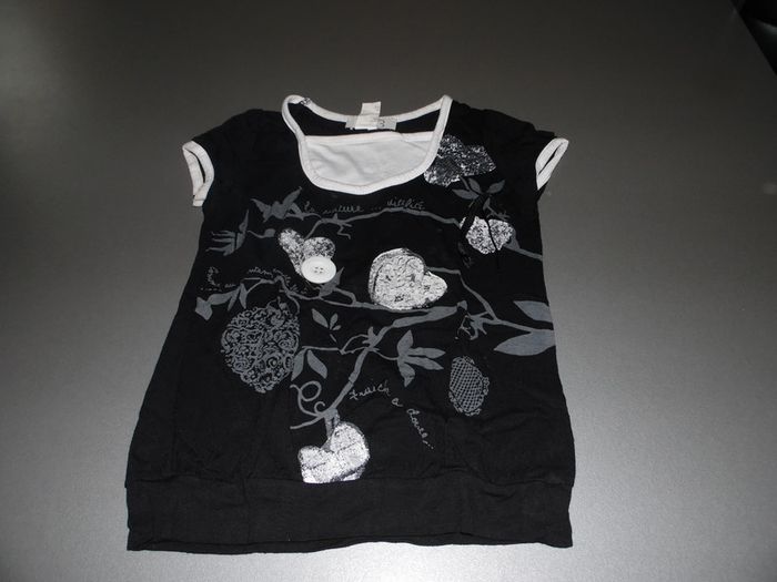 Ensemble 3 pièces Jupe, tee shirt MC, gilet Taille 6 ans - photo numéro 3