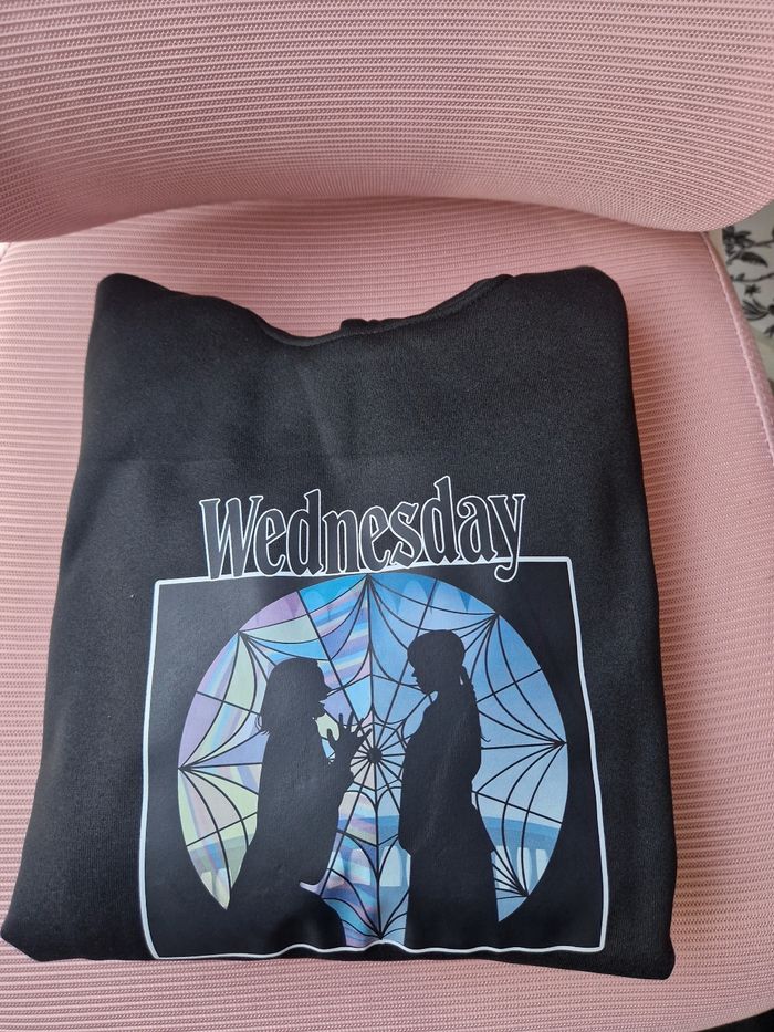 Sweatshirt fille mercredi