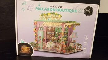 Kit de Construction de Maison Miniature Medium - boutique macarons 