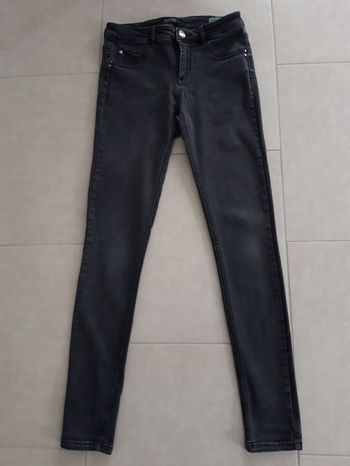 Jean slim Bonobo taille 40 TBE
