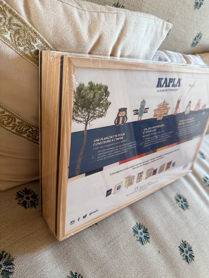 Jeu de construction Kapla Coffret tracteur 155 planchettes bois collector - photo numéro 3