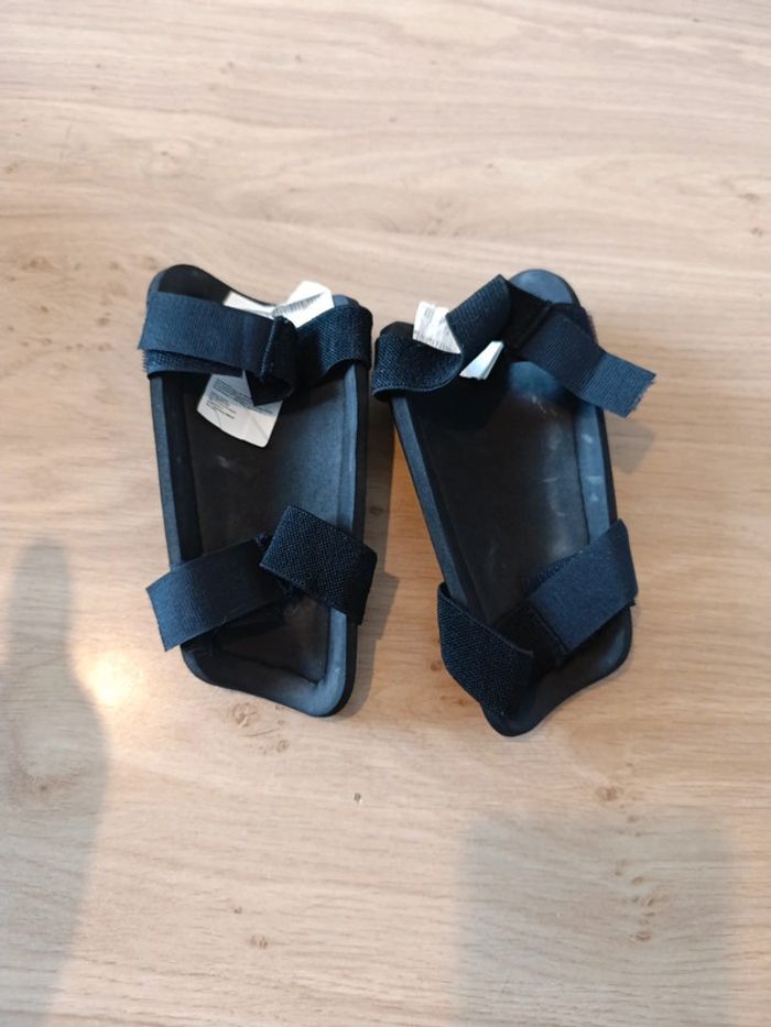 Protèges tibias T S - photo numéro 2