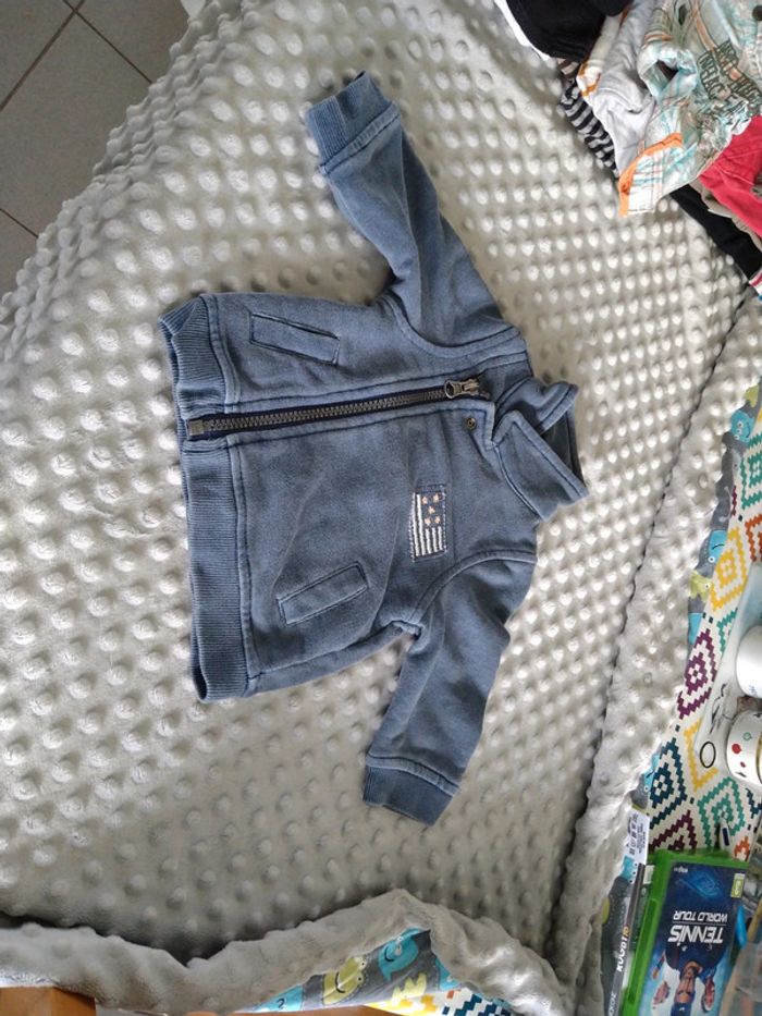 Gilet Kiabi 3 mois