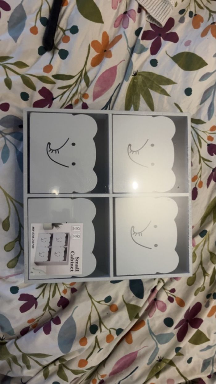 Petit meuble de rangement - photo numéro 2
