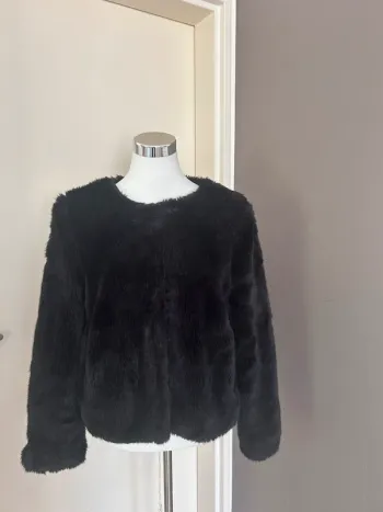 Sezane veste, manteau, fausse fourrure noire,Lilo femme, taille 40