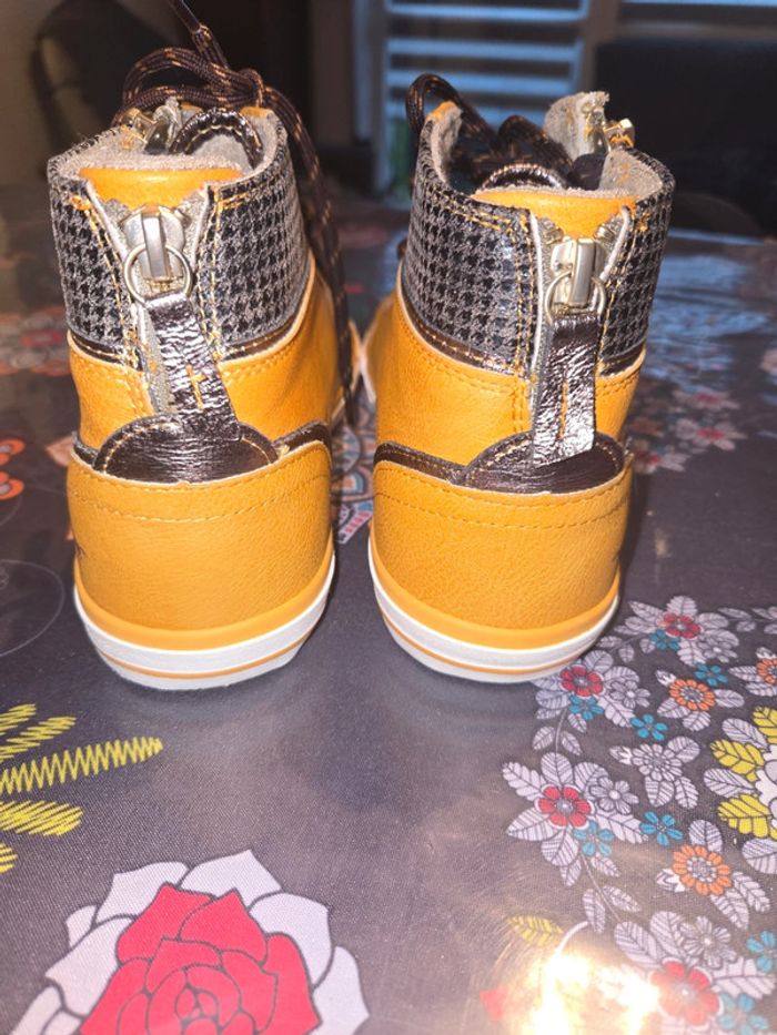 Bottine chaussure Mustang taille 41 neuve - photo numéro 10