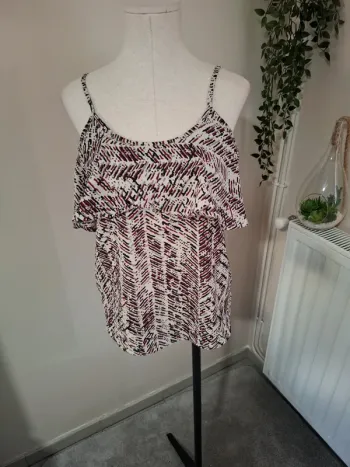 Top a bretelle taille 40