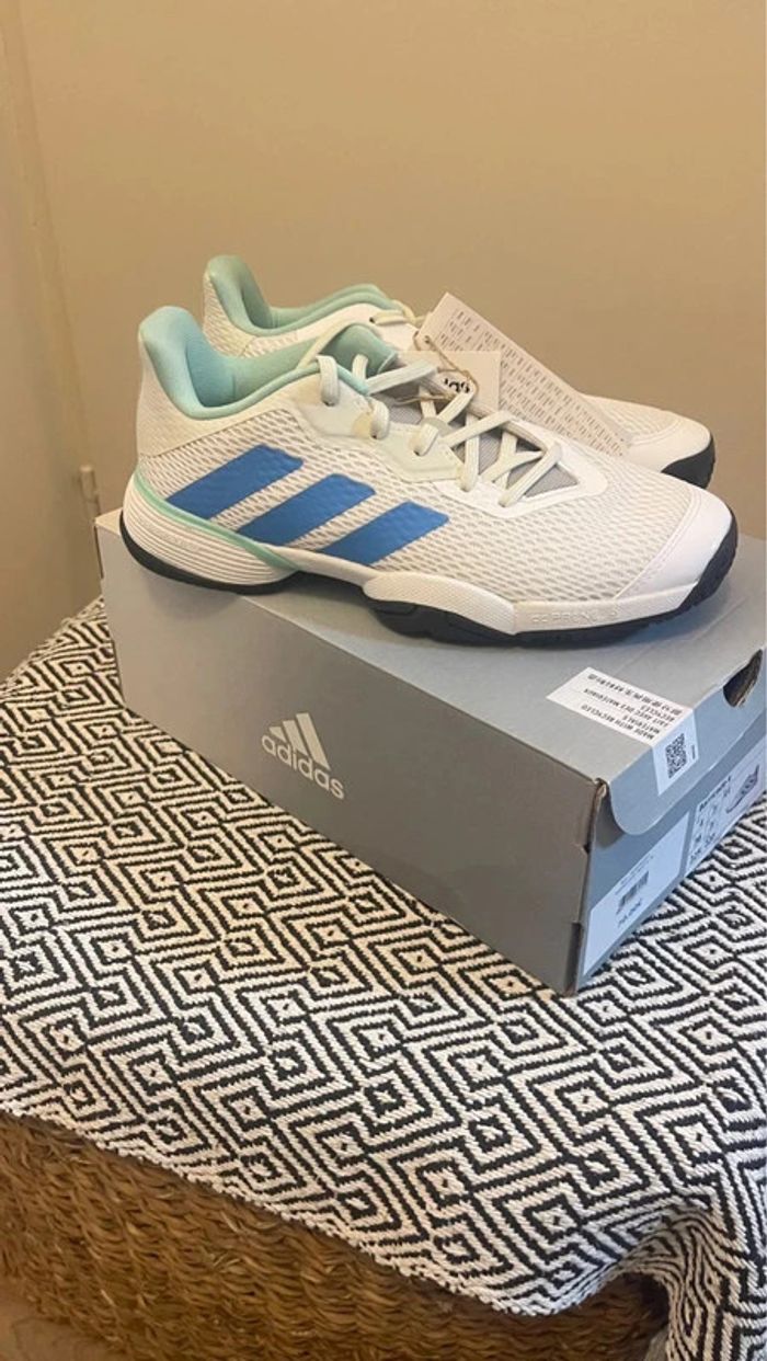 Adidas Barricade K junior Chaussures de Tennis taille 36 Mixte - photo numéro 4