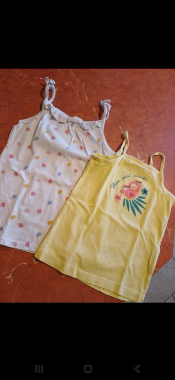 Lot de 2 débardeurs fille taille 36 mois