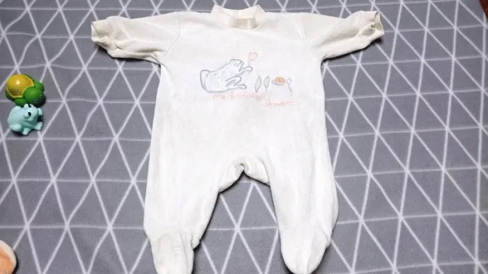 đŠ Lot 4 pyjamas hiver + 2 bodies manches longues, bĂ©bĂ© garçon 1 mois - photo numĂ©ro 6