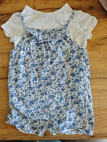 Combishort avec t-shirt blanc 