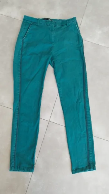 Pantalon vert taille 38