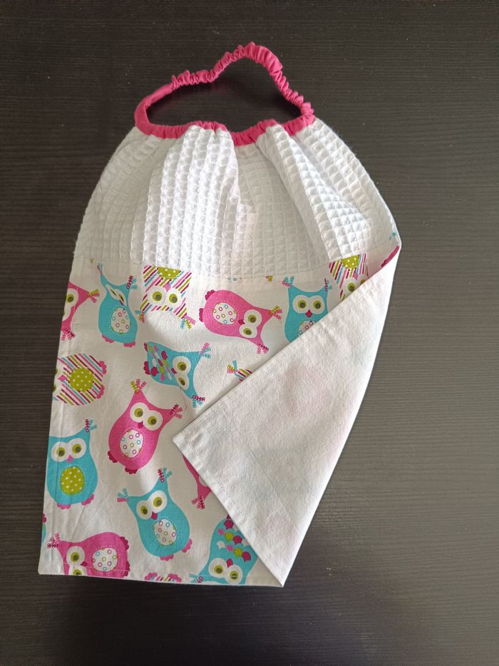 Serviette de table élastiquée, forme bavoir , fille , pour cantine école maternelle - photo numéro 2