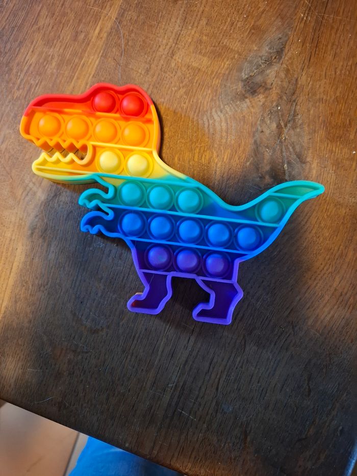 Pop it dinosaure