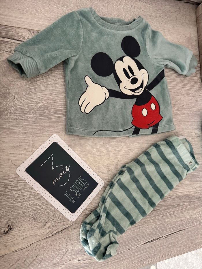 Pyjama bébé - photo numéro 1