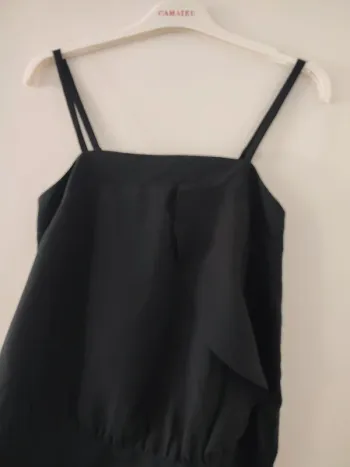 Robe noire camaieu